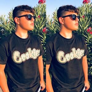 Meet your Posher, Issac